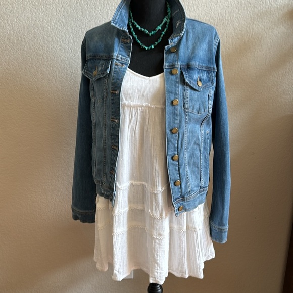 White O’Neil Linen Dress - Picture 4 of 4